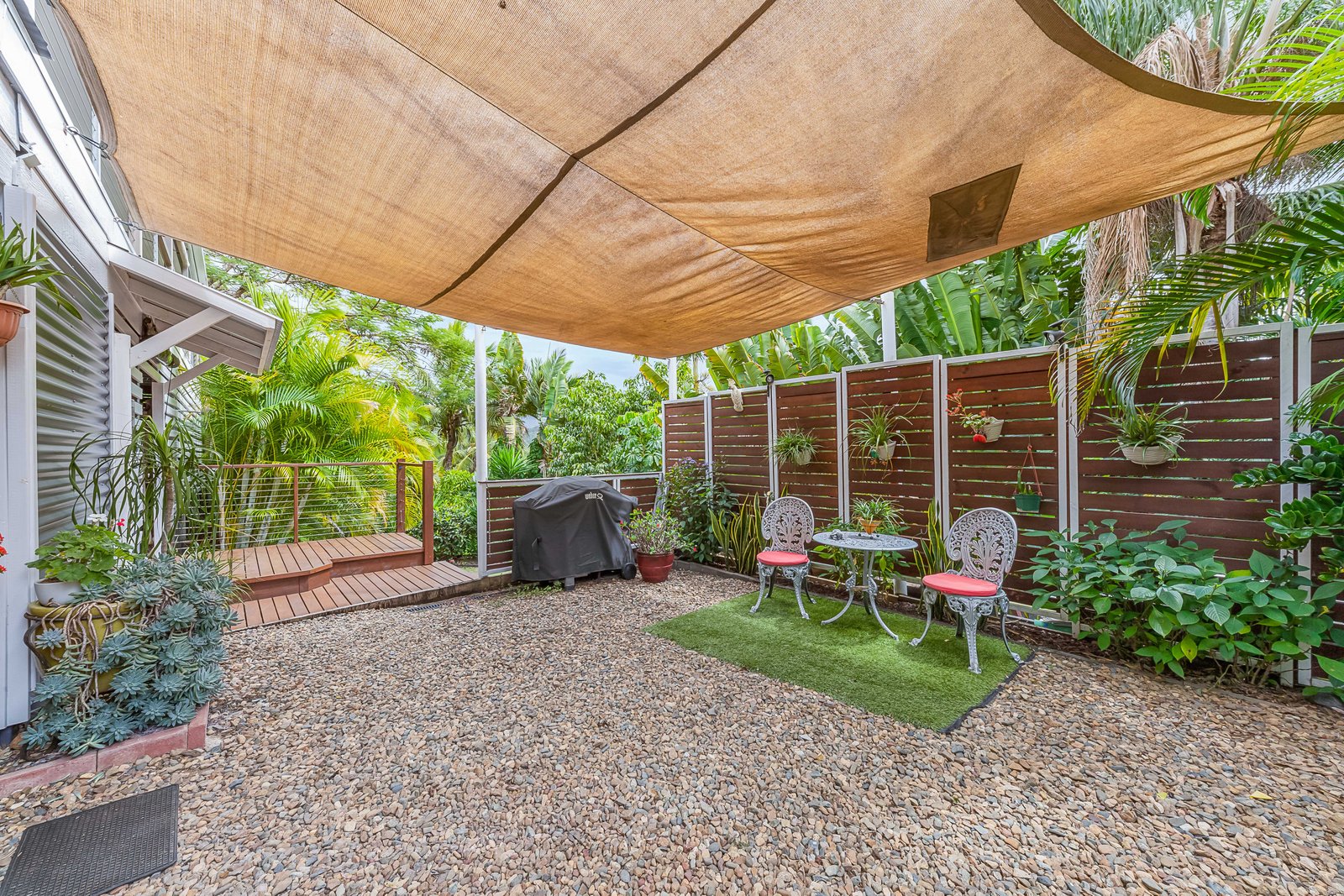 2 South Molle Blvd  CANNONVALE 19