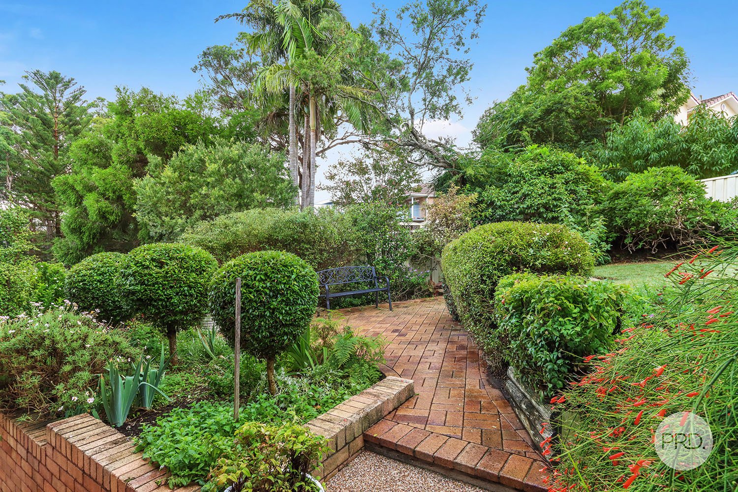 2 Spalding Crescent HURSTVILLE GROVE 9
