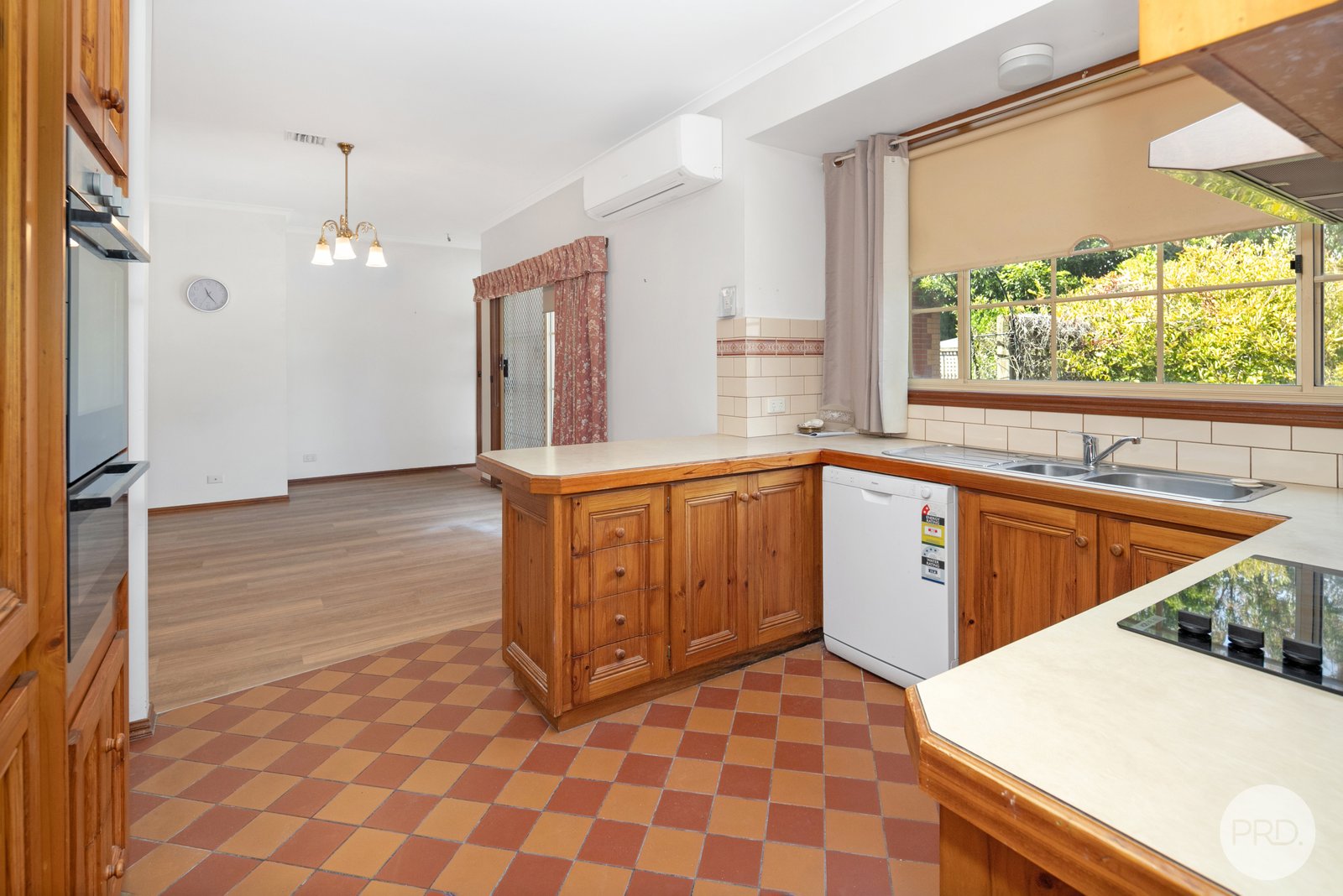 2 Spielberg Court WENDOUREE 10