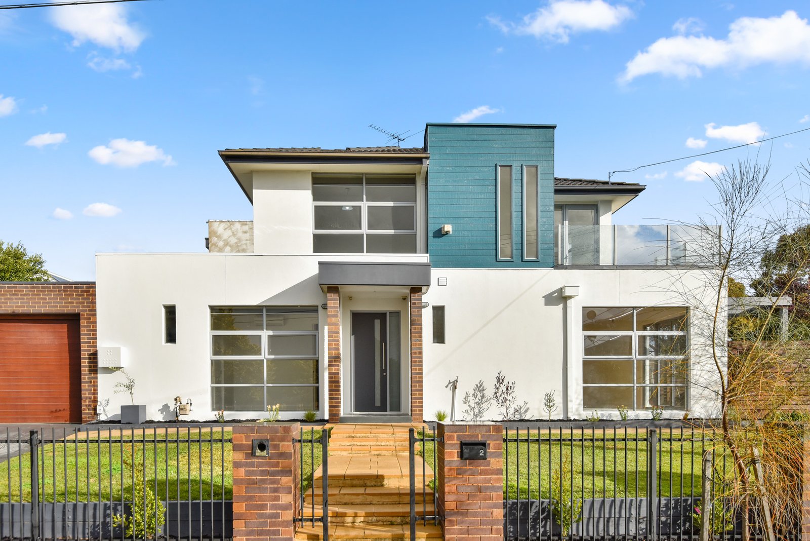 Gallery: 2 Sterling Avenue