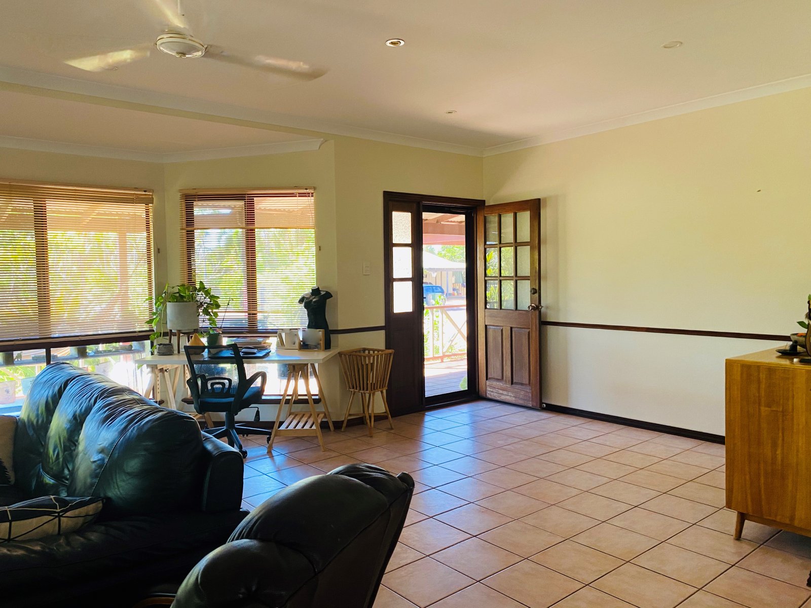 2 Stilt Court DJUGUN 5