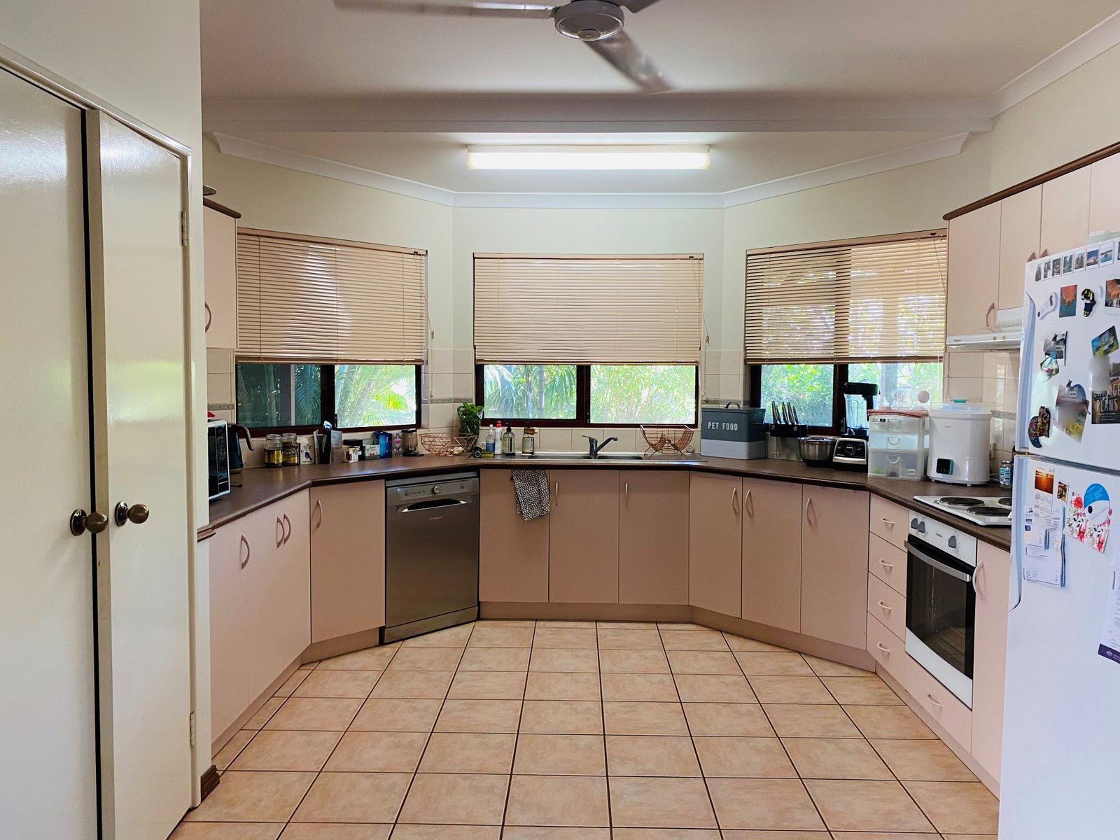 2 Stilt Court DJUGUN 7