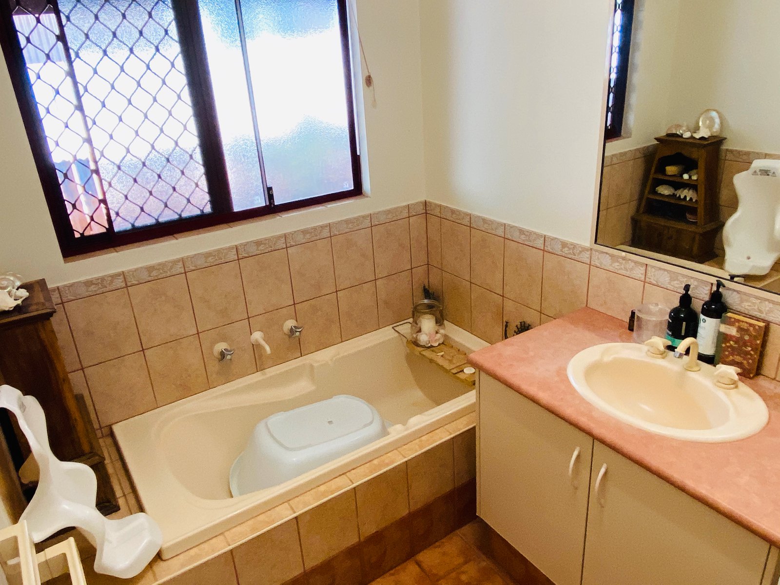 2 Stilt Court DJUGUN 8