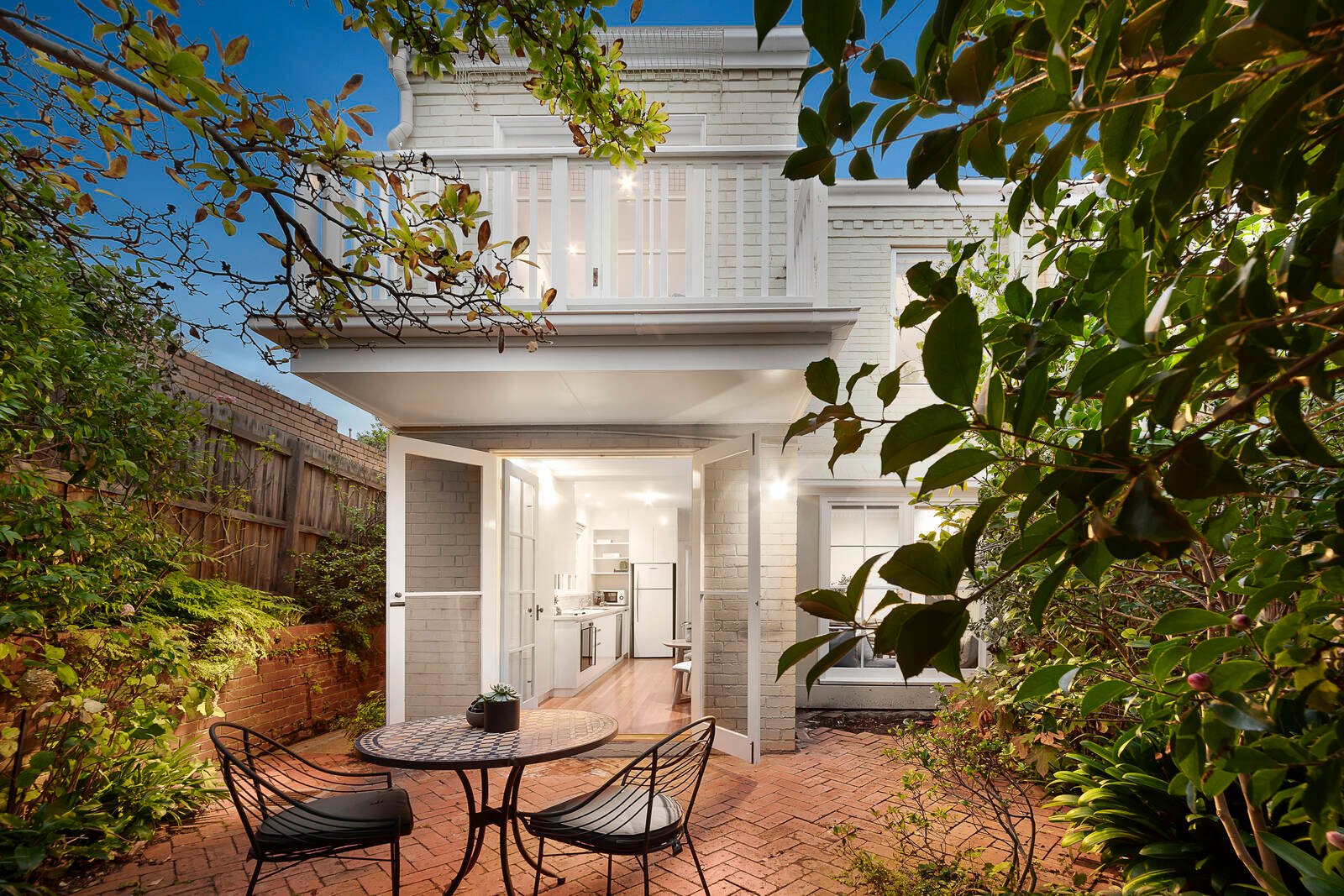 Real Estate and Property in 2 Stonehaven Court, Toorak, VIC