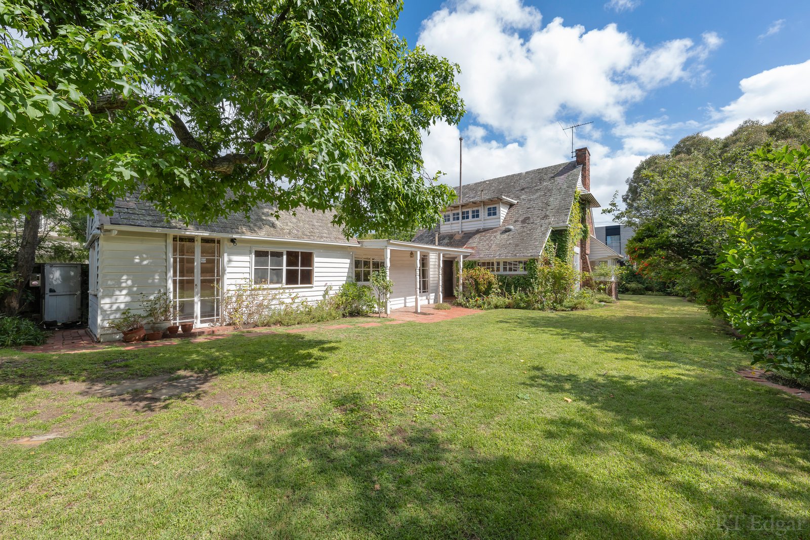 Real Estate and Property in 2 Stonnington Place, Toorak, VIC