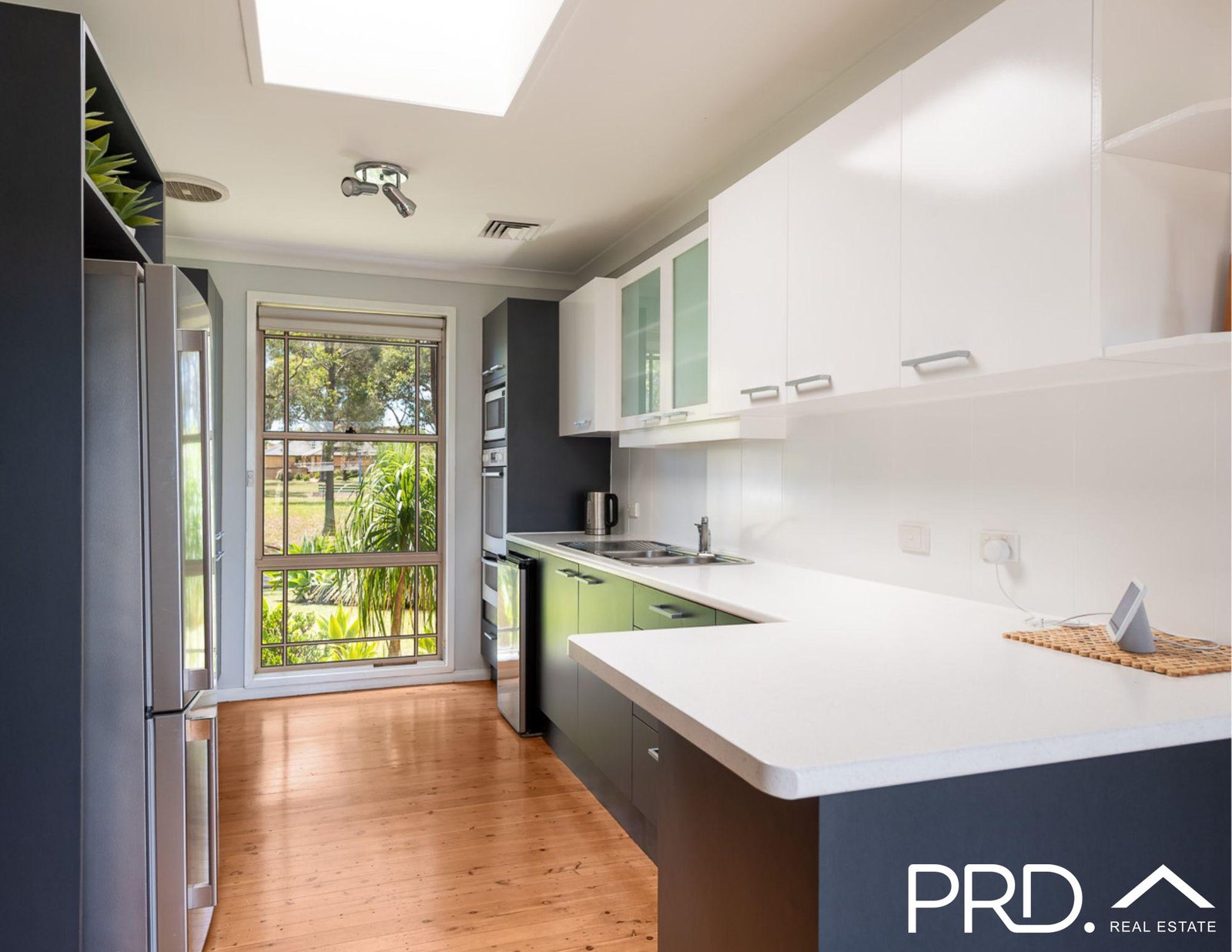 2 Stratton Crescent MILPERRA 4