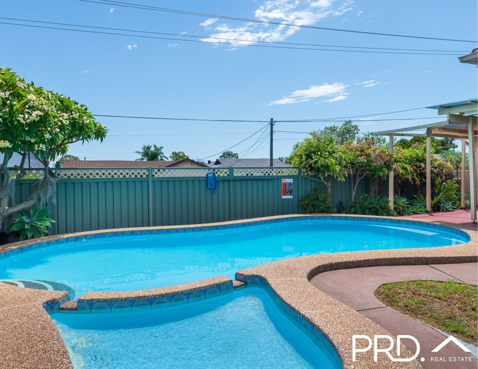 2 Stratton Crescent MILPERRA 9