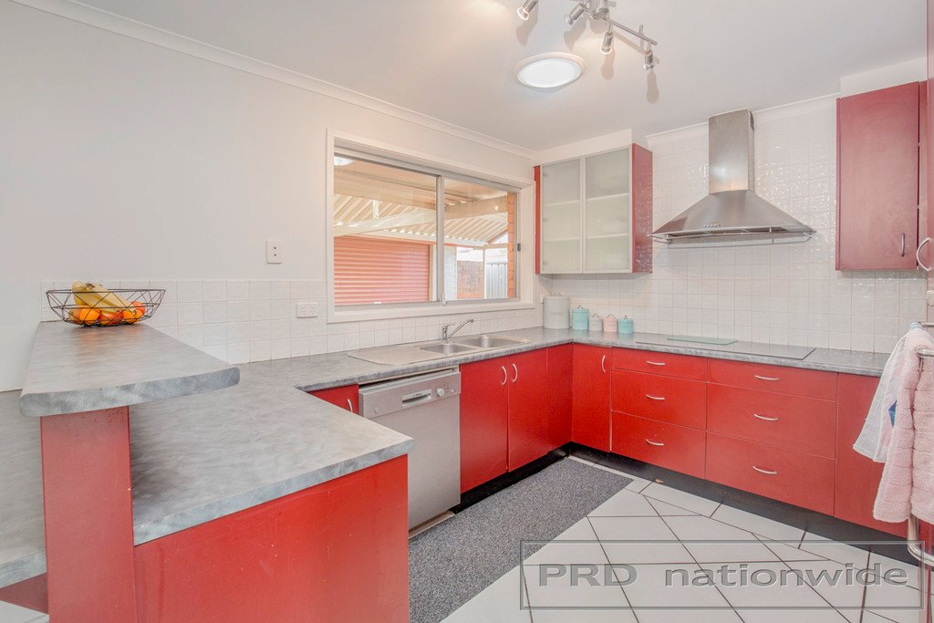 2 Stronach Avenue EAST MAITLAND 3
