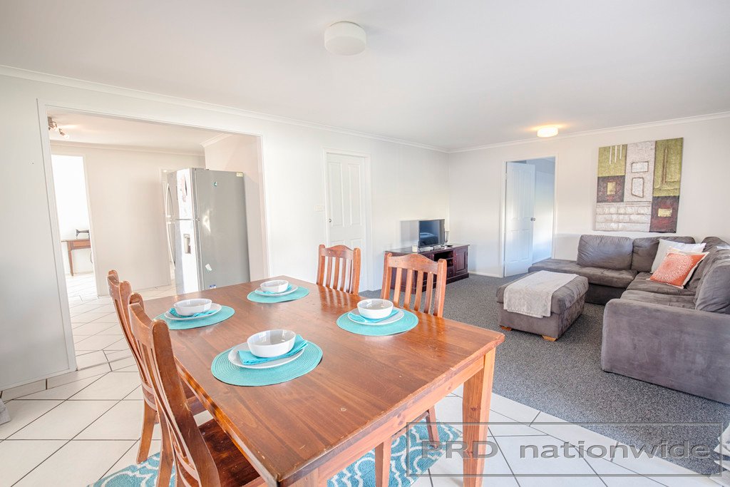2 Stronach Avenue EAST MAITLAND 4