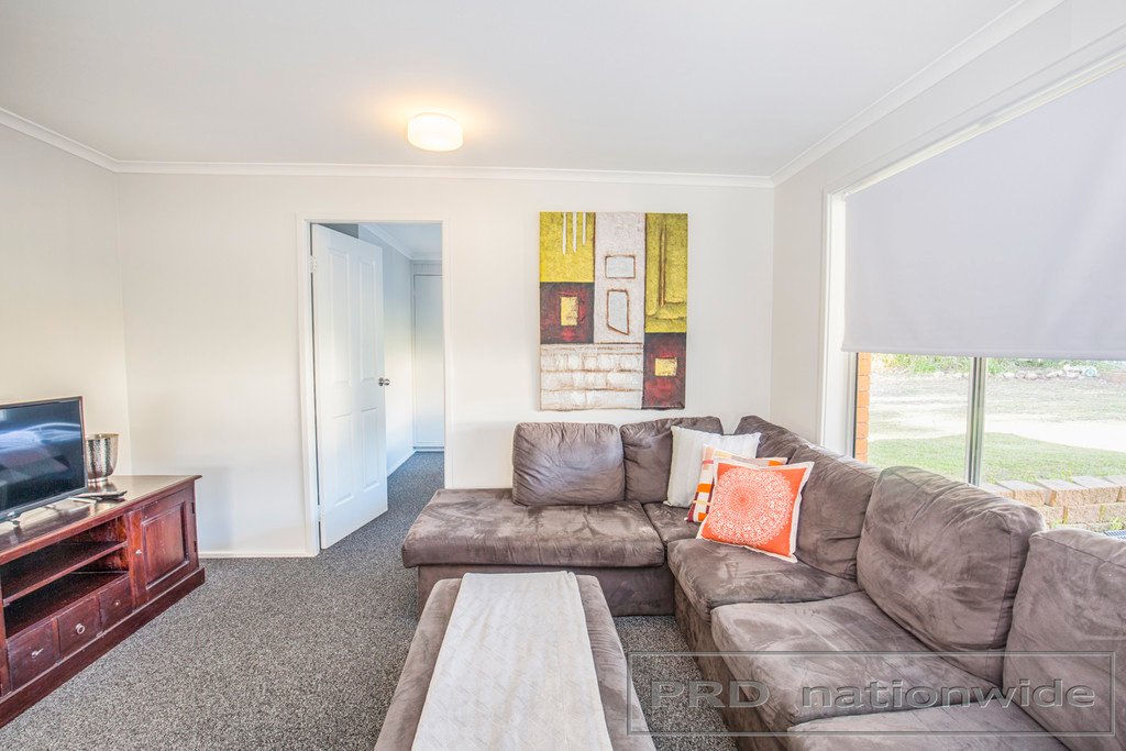 2 Stronach Avenue EAST MAITLAND 13