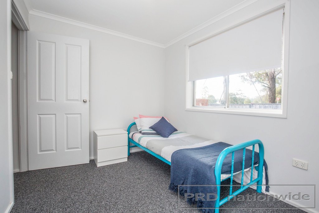 2 Stronach Avenue EAST MAITLAND 24