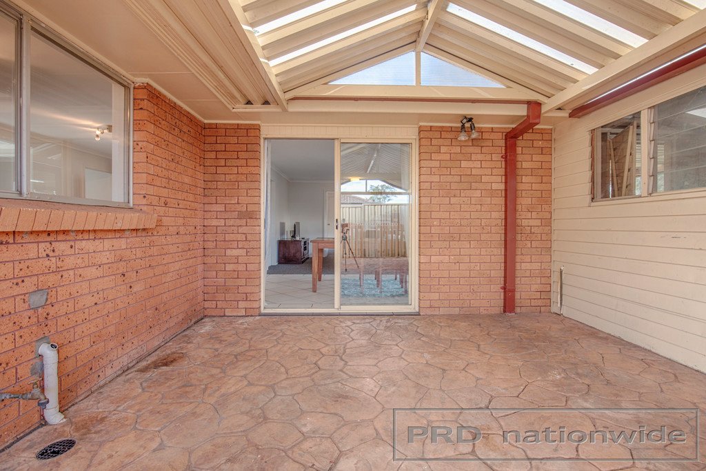 2 Stronach Avenue EAST MAITLAND 26