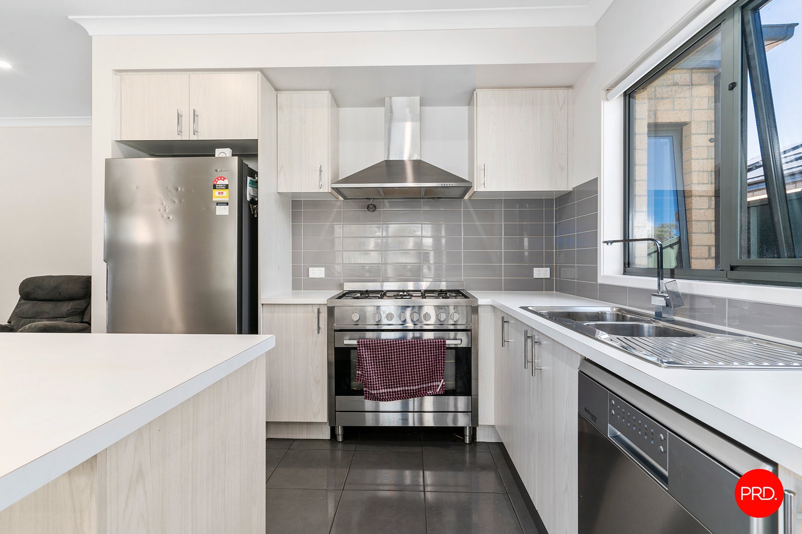 2 Sunrise Court KANGAROO FLAT 5