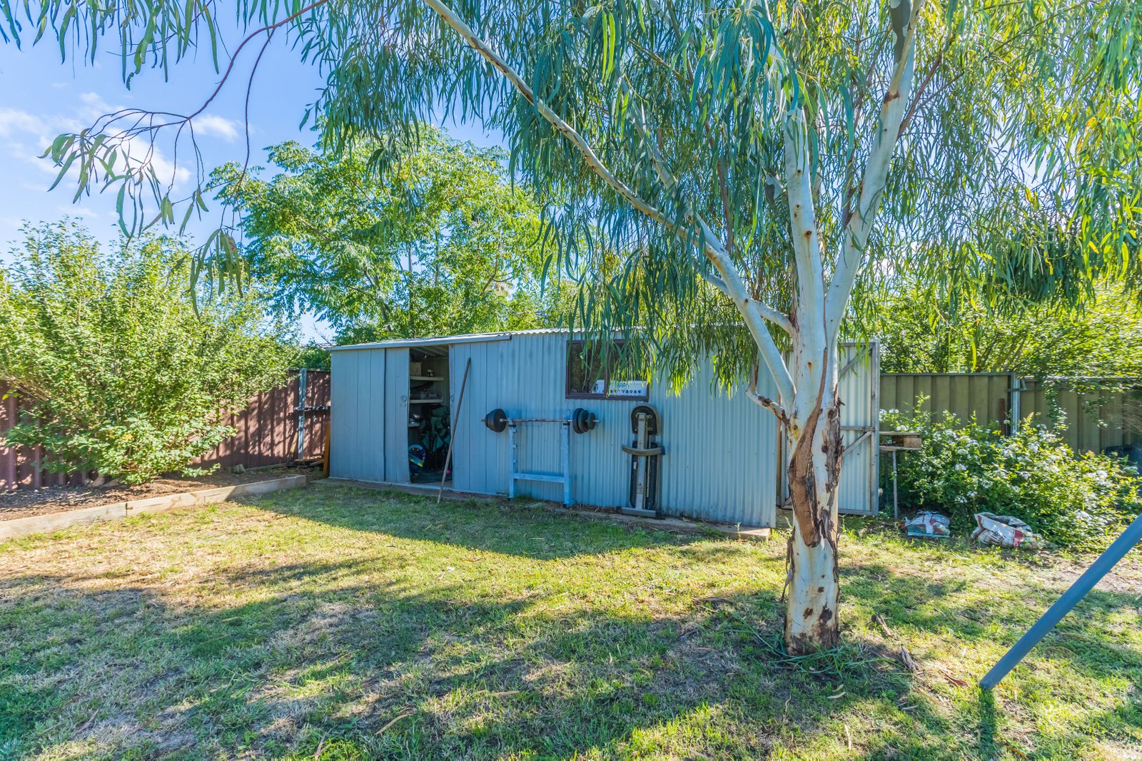 2 Susanne Street TAMWORTH 10