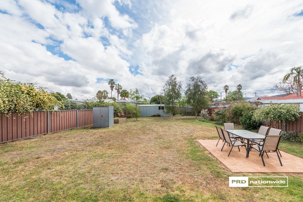 2 Susanne Street TAMWORTH 13