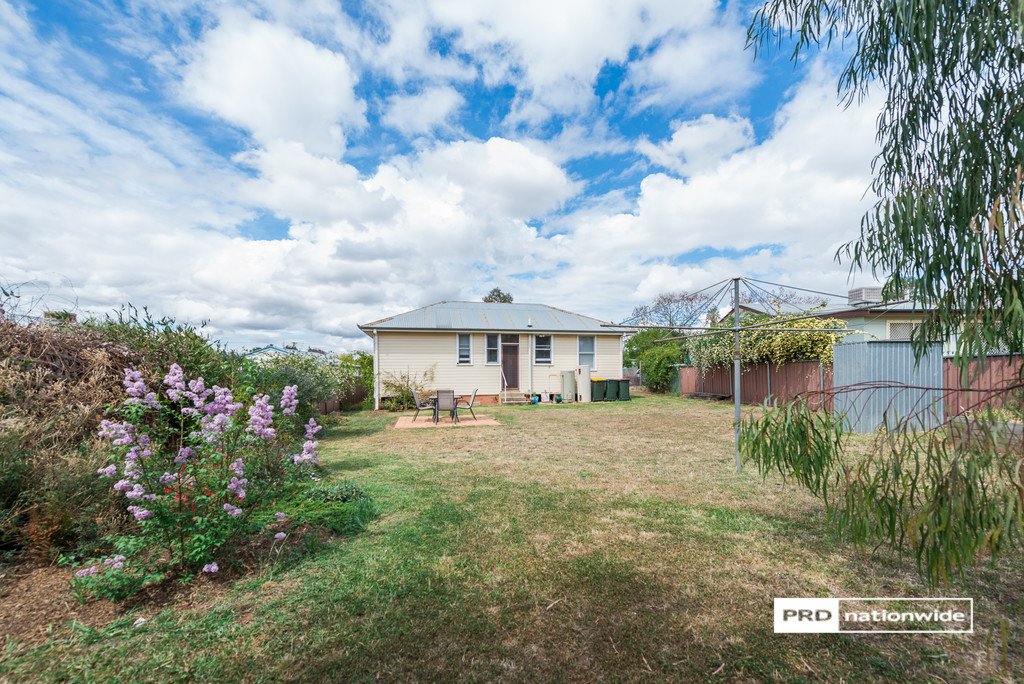 2 Susanne Street TAMWORTH 14