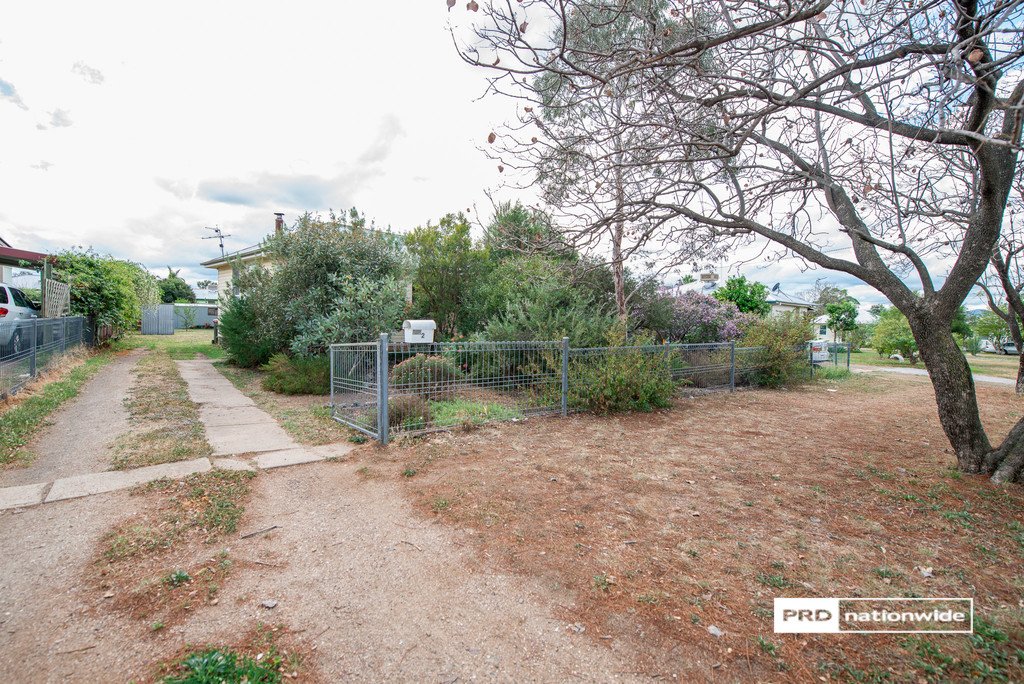 2 Susanne Street TAMWORTH 16