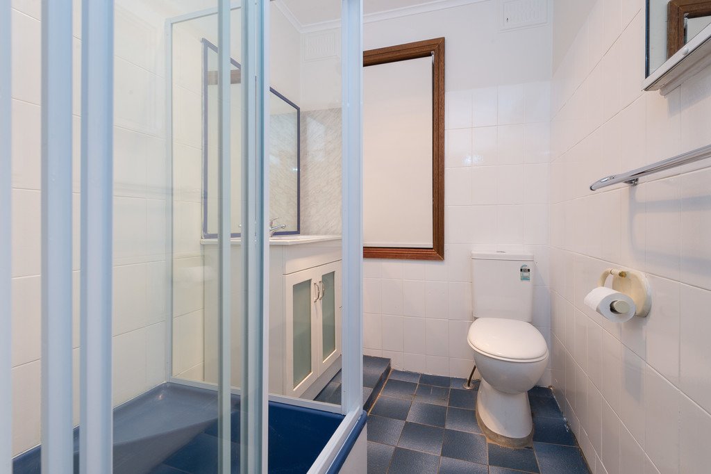 2 Sussex Street BERKELEY 6