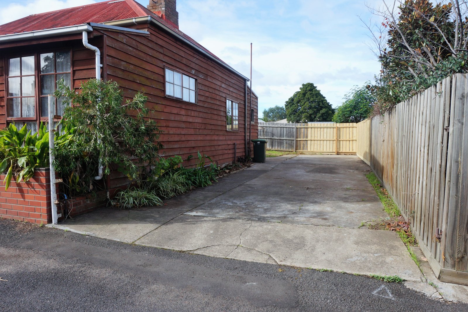 Gallery: 2 Suttons Lane