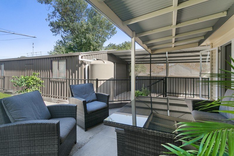 2 Swalling Crescent KENNINGTON 9