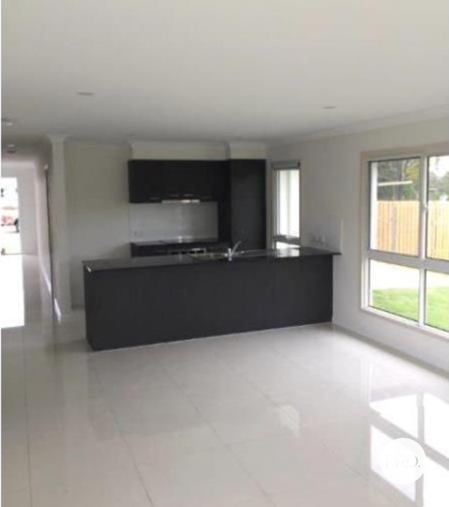 2 Swallowtail Street ROSEWOOD 2