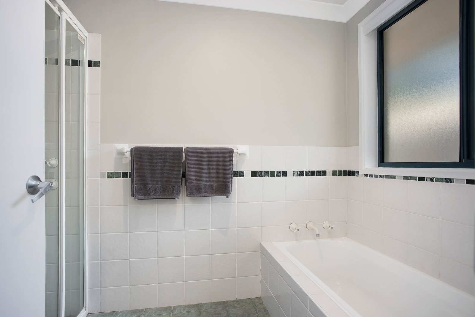 2 Tallarook Close DUNBOGAN 12