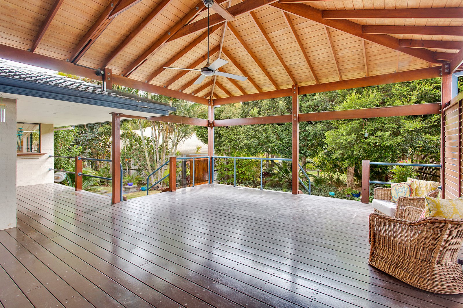 2 Tallarook Close DUNBOGAN 4