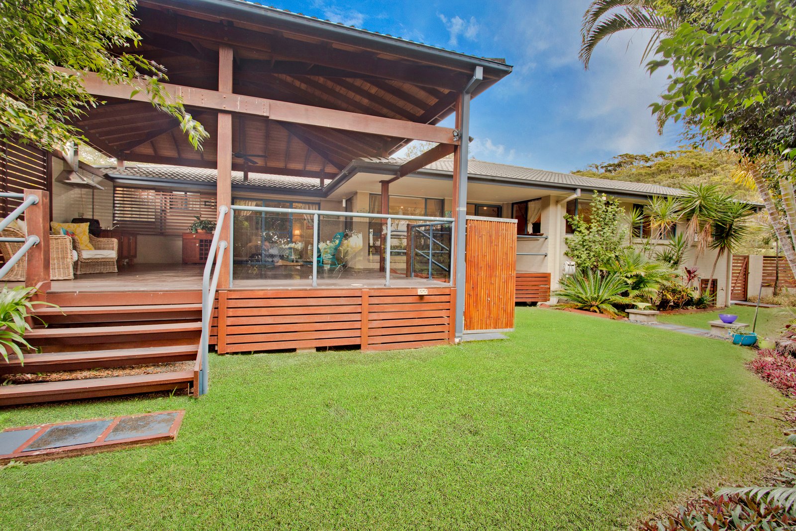 2 Tallarook Close DUNBOGAN 14