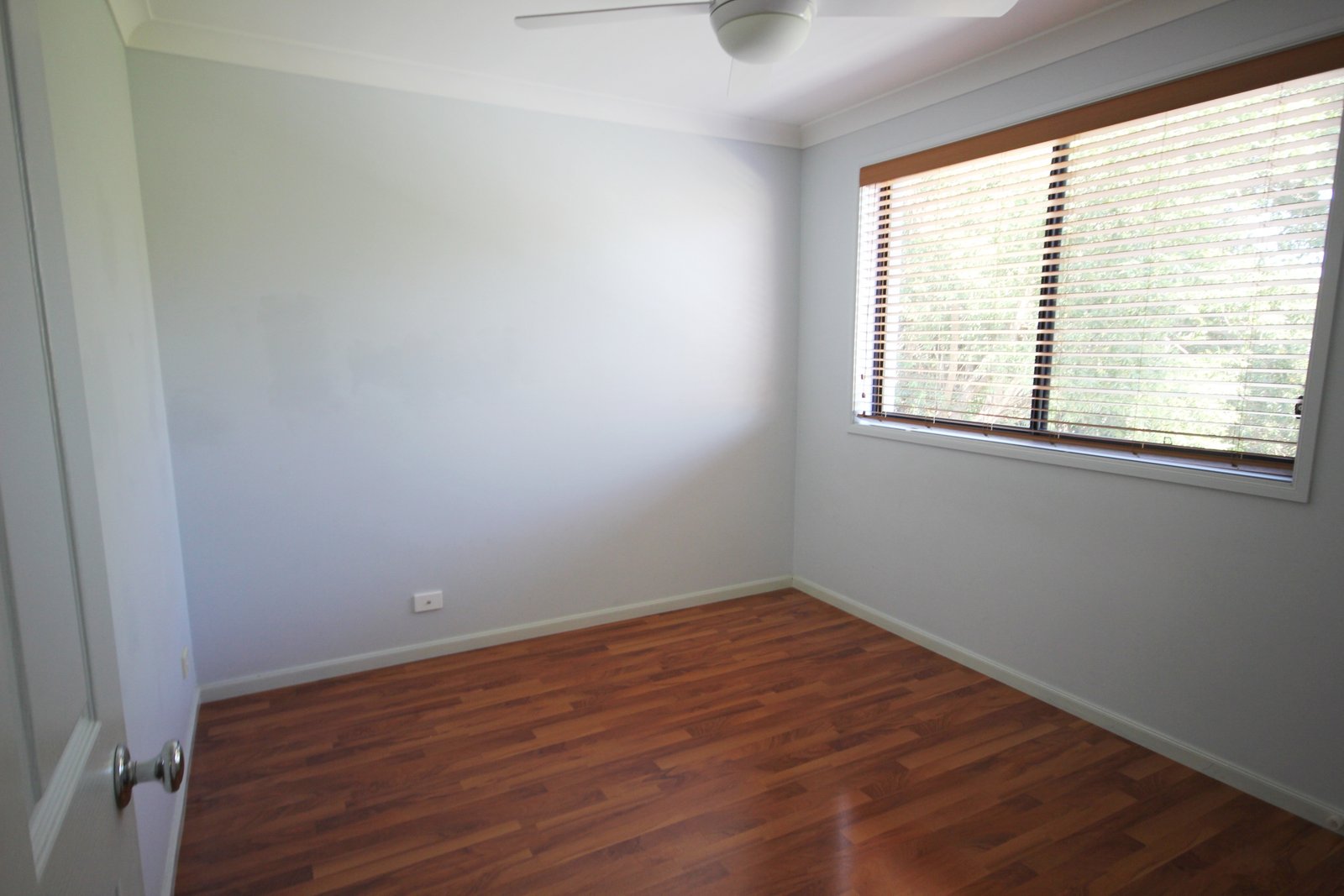 2 Tanner Avenue CARLTON 8