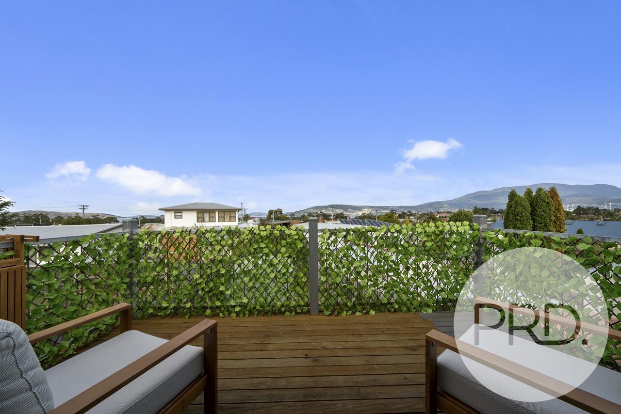 2 Tanundal Street HOWRAH 2