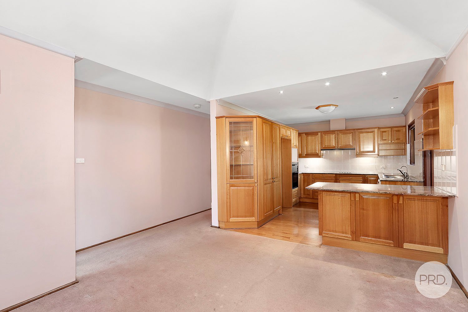 2 Tara Place LUGARNO 3