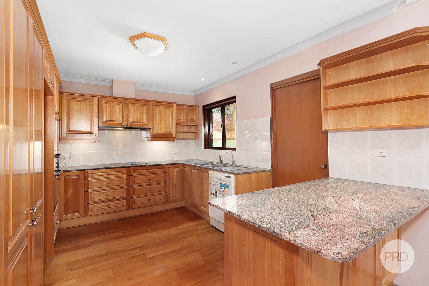 2 Tara Place LUGARNO 4