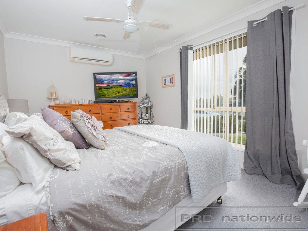 2 Targo Close RUTHERFORD 8