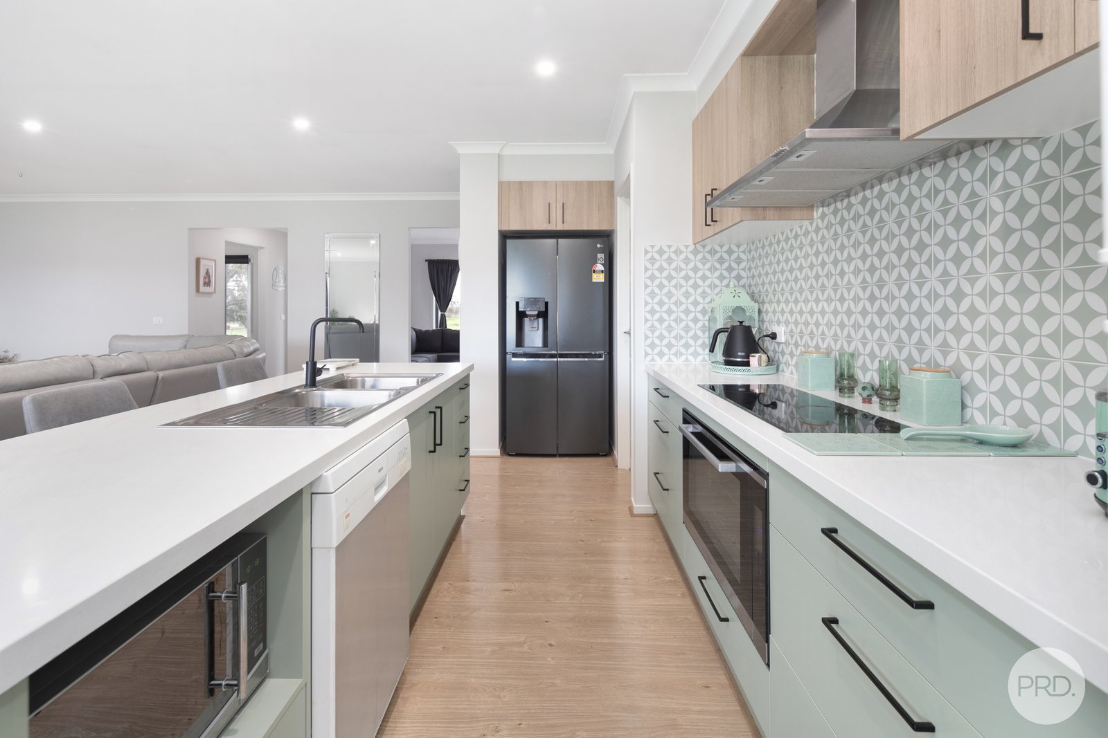 2 Taylors Road HADDON 6