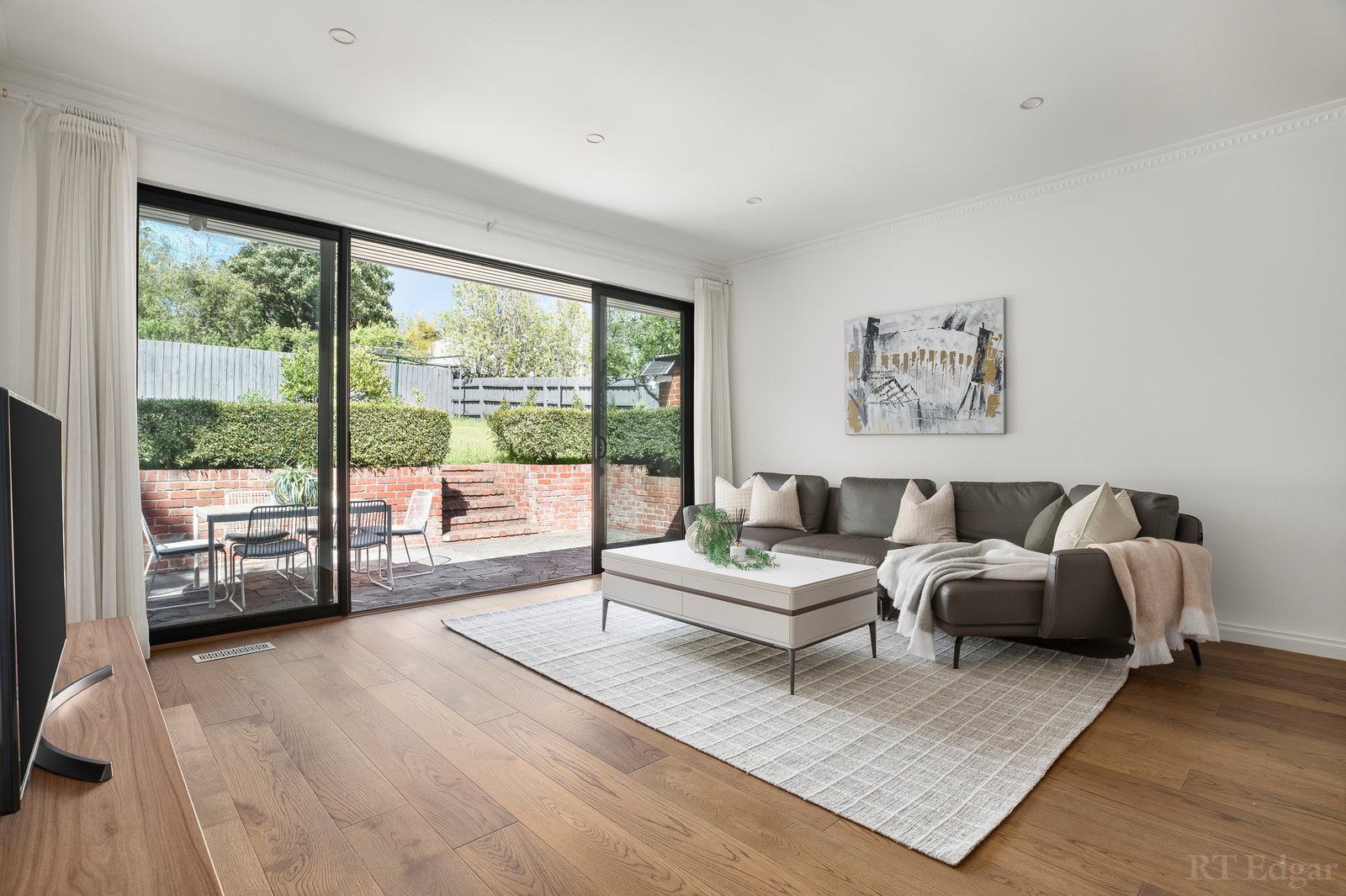 Real Estate and Property in 2 Thomas Street, Camberwell, VIC