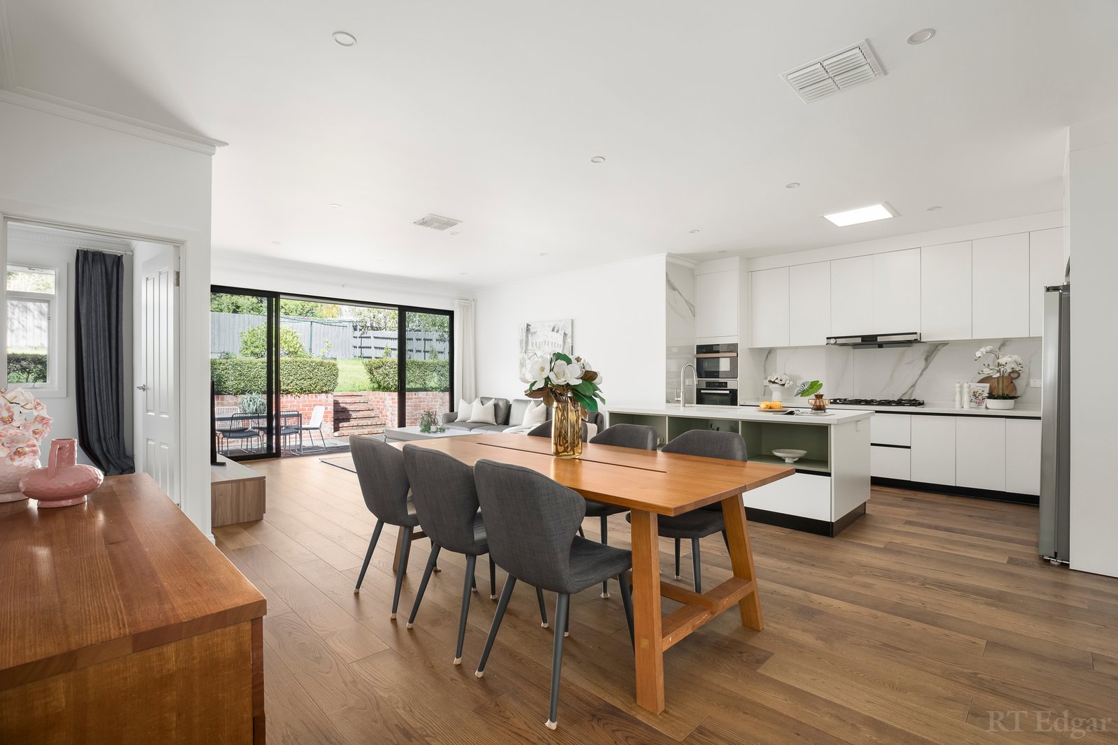Real Estate and Property in 2 Thomas Street, Camberwell, VIC