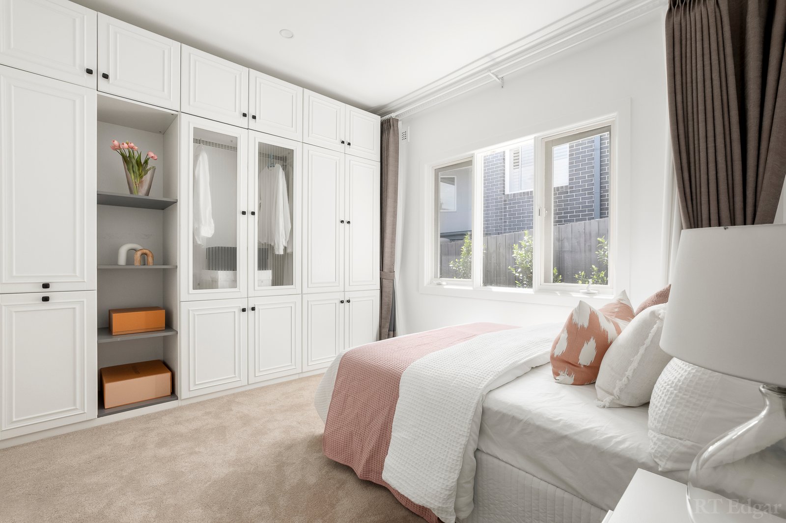 Real Estate and Property in 2 Thomas Street, Camberwell, VIC