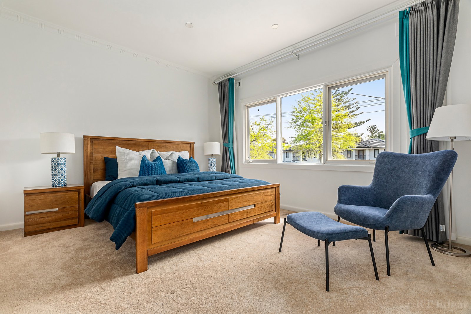 Real Estate and Property in 2 Thomas Street, Camberwell, VIC