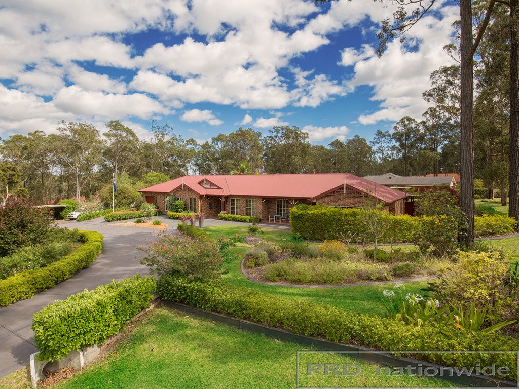 2 Thornbill Grove THORNTON 2