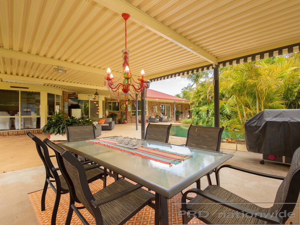 2 Thornbill Grove THORNTON 8
