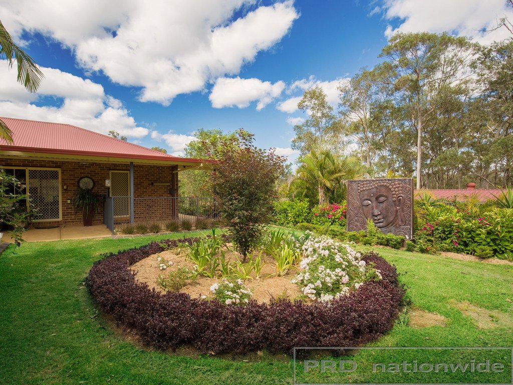 2 Thornbill Grove THORNTON 12