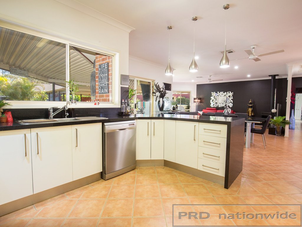 2 Thornbill Grove THORNTON 19