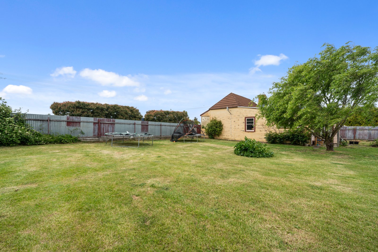 2 Ticknell Street OUSE 5