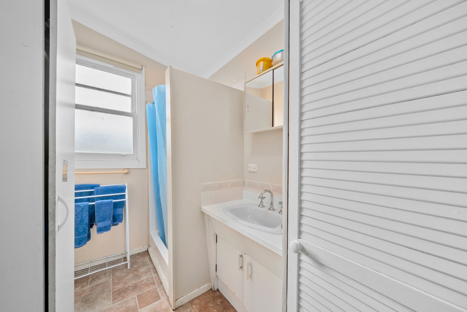2 Ticknell Street OUSE 9