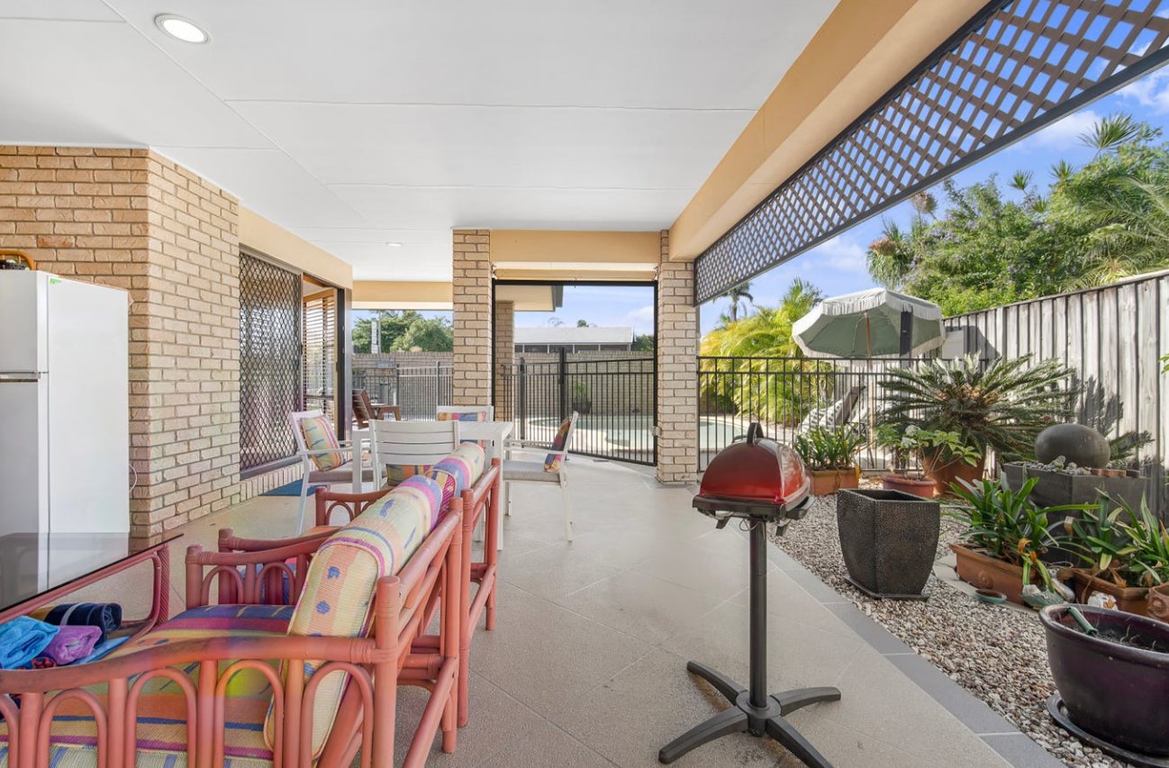 2 Tradewinds Avenue PARADISE POINT 4