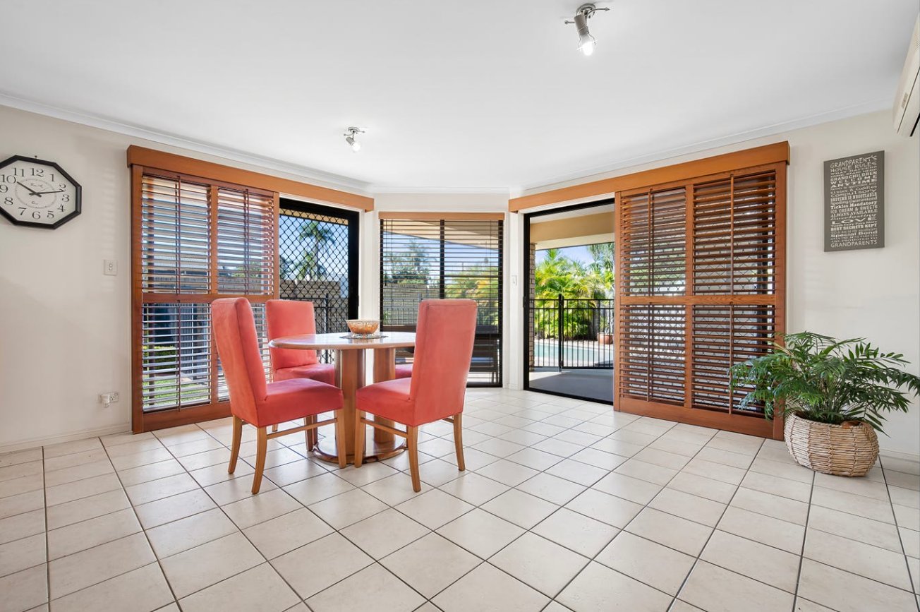 2 Tradewinds Avenue PARADISE POINT 9