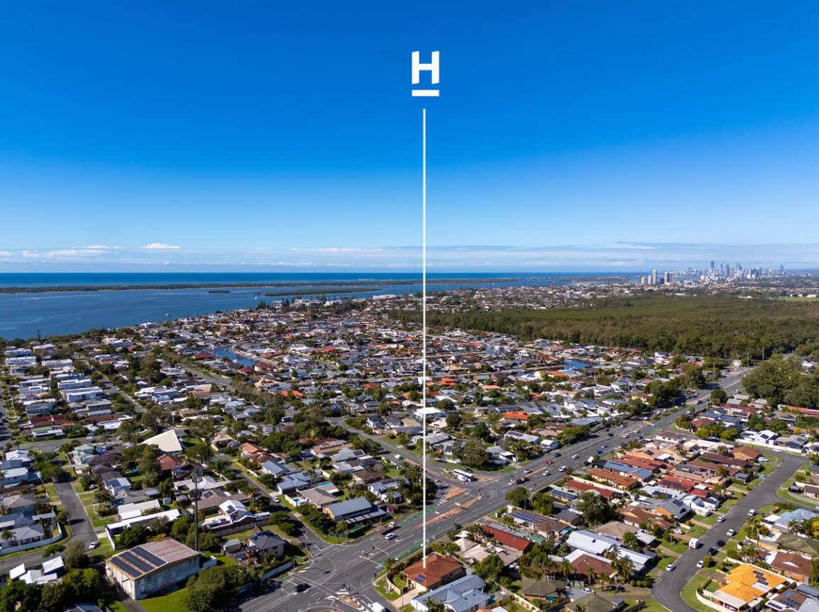 2 Tradewinds Avenue PARADISE POINT 19