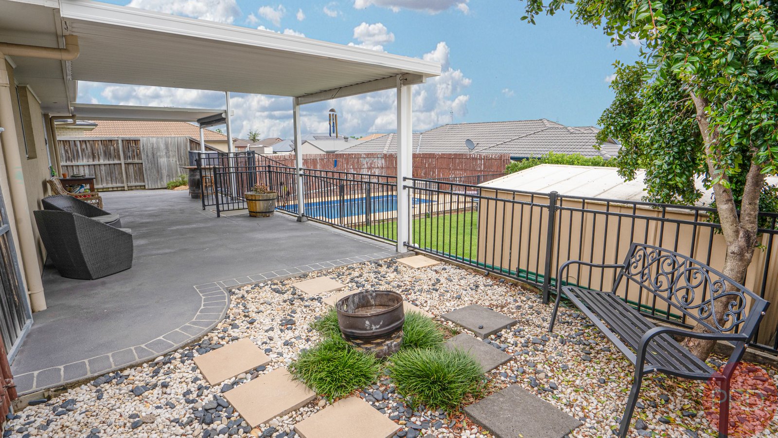 2 Trellis Court BRANXTON 28