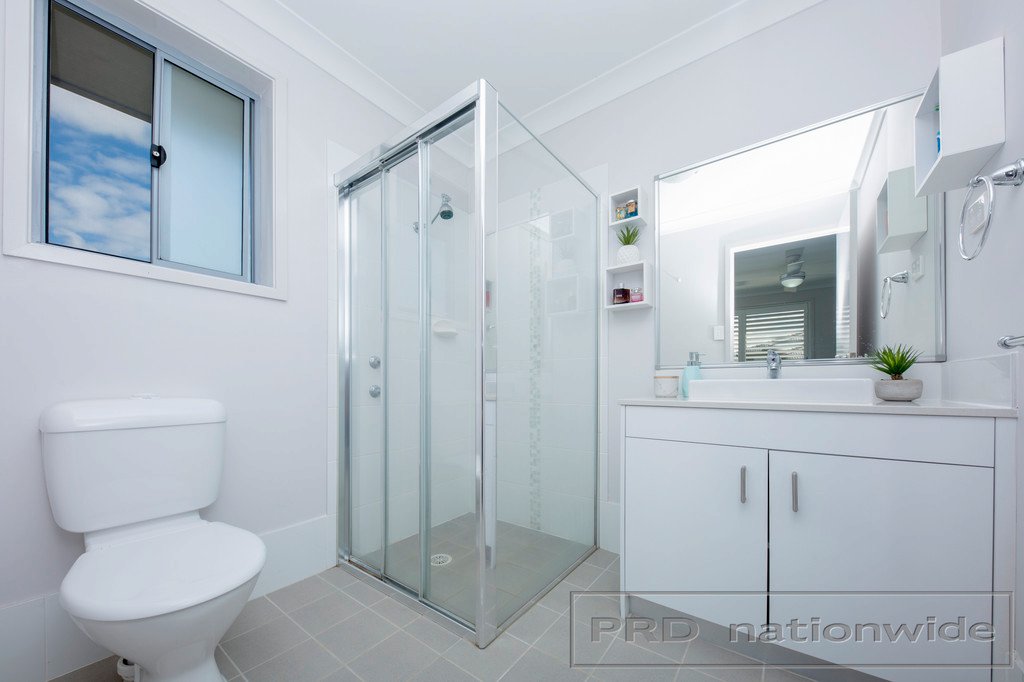 2 Triller Street ABERGLASSLYN 11