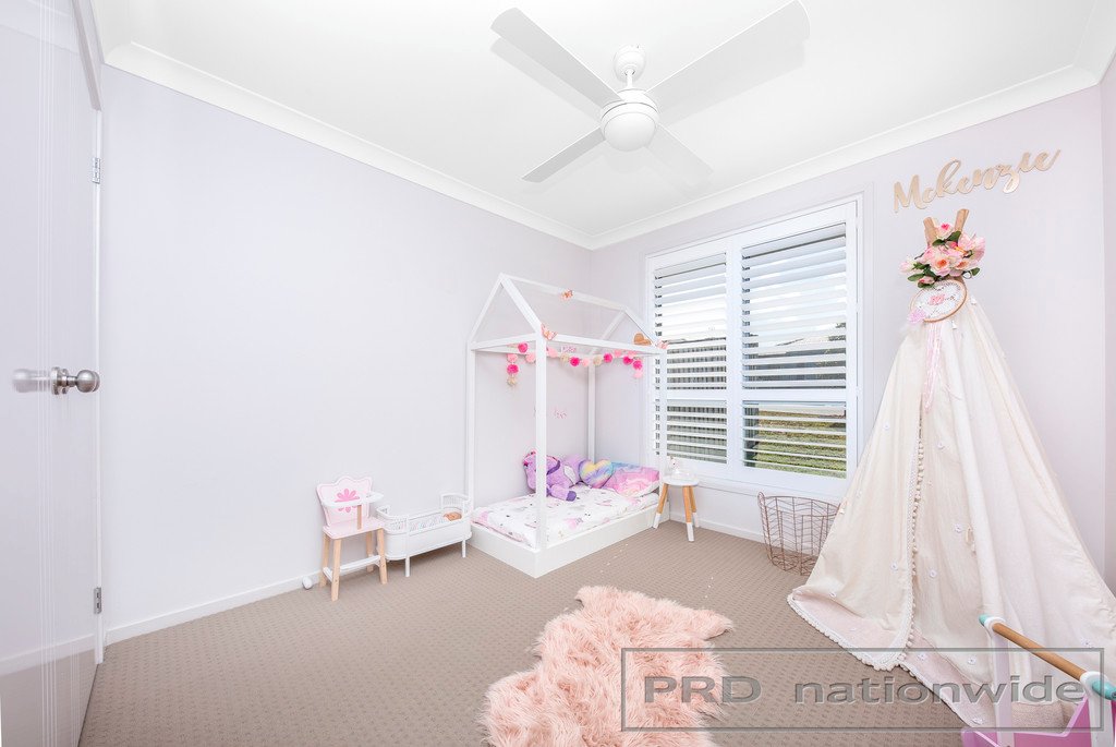 2 Triller Street ABERGLASSLYN 12